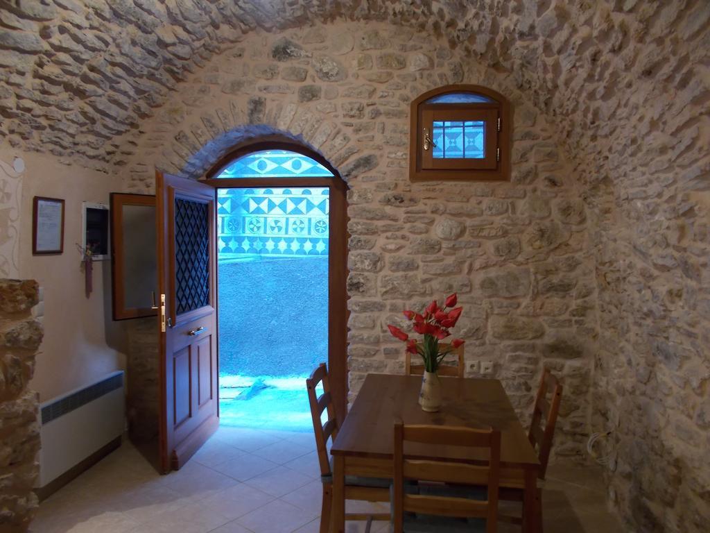 Traditional Guest House Chrisyis Pyrgi  Bagian luar foto